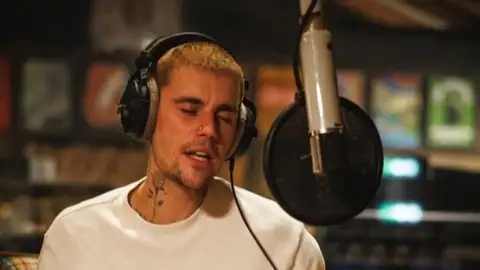 Justin Bieber receberá cachê de US$ 10 milhões para ser headliner do Coachella 2026, diz site