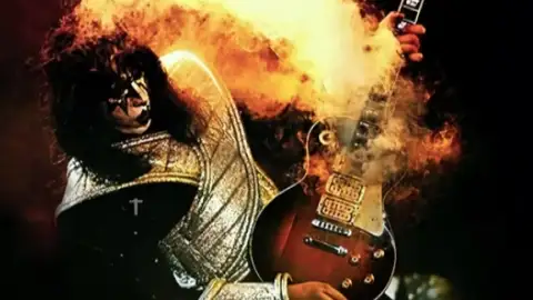 Fãs do KISS querem que a NASA nomeie Ace Frehley como astronauta honorário
