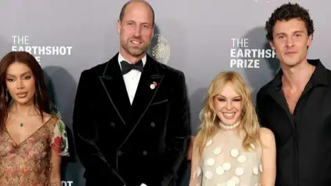 "Esnobada" de Anitta a Shawn Mendes em evento no Rio viraliza. Veja o vídeo