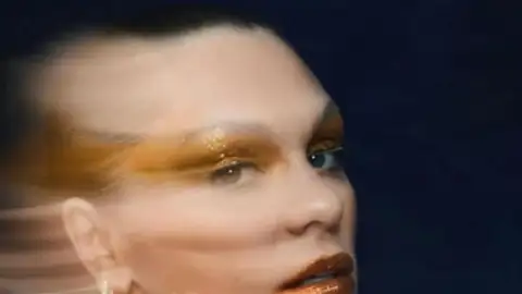 Jessie J lança o novo álbum, "Don't Tease Me With A Good Time". Ouça com todas as letras!