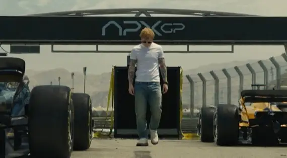 Veja o clipe de "Drive", música da trilha do filme "F1", com a letra e a tradução!
