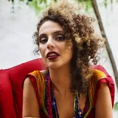 Luiza Lian